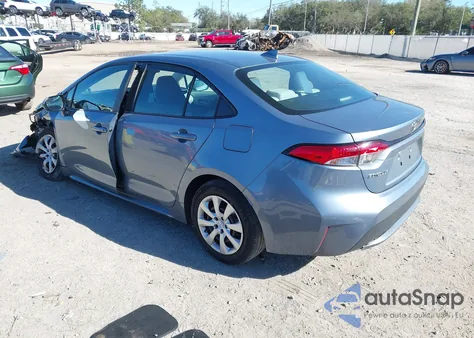 2021 Toyota Corolla Le z USA, uszkodzony, nr VIN 5YFEPMAE0MP161849